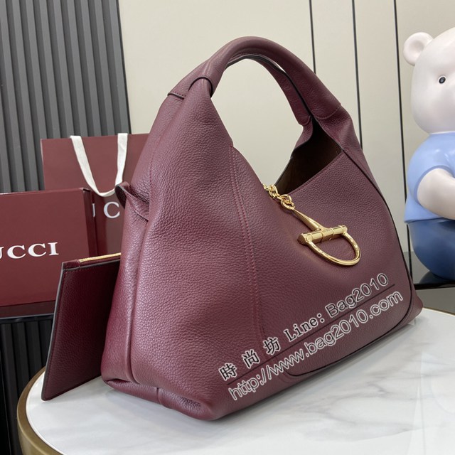 Gucci專櫃古馳最新款Softbit系列肩背包超大半馬銜扣休閒女包 jh2861型號：837466